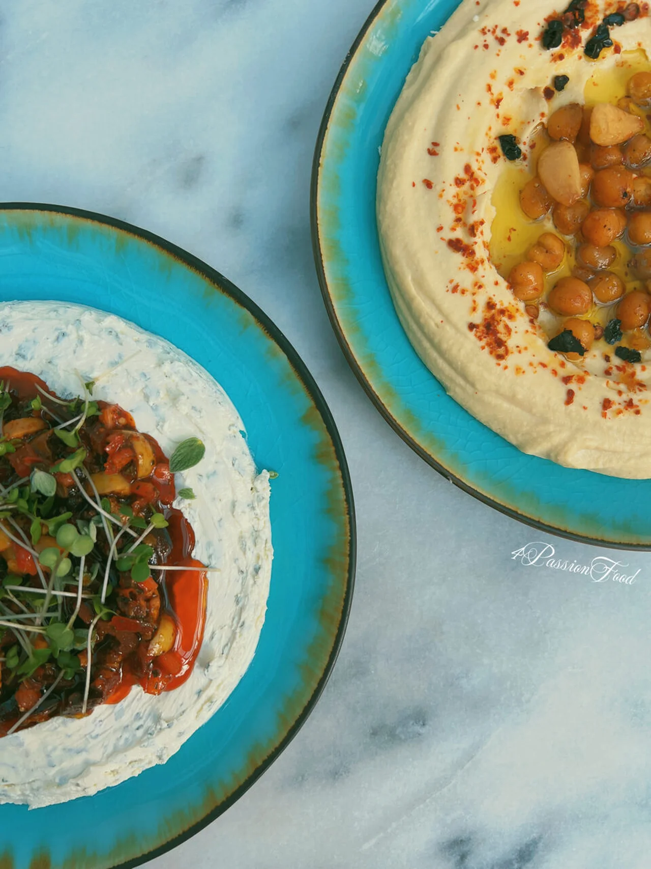 Labneh au zaa'tar et olives marinées