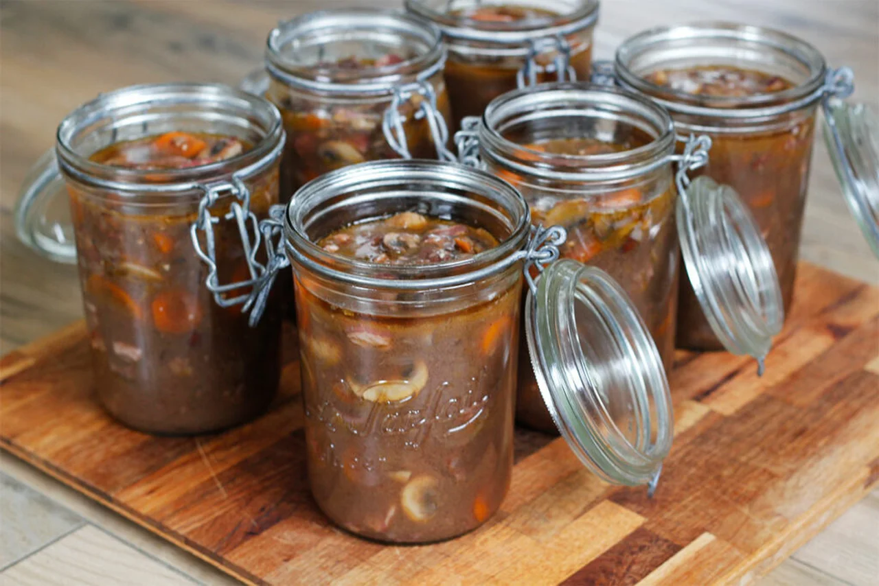 Conserves de boeuf bourguignon