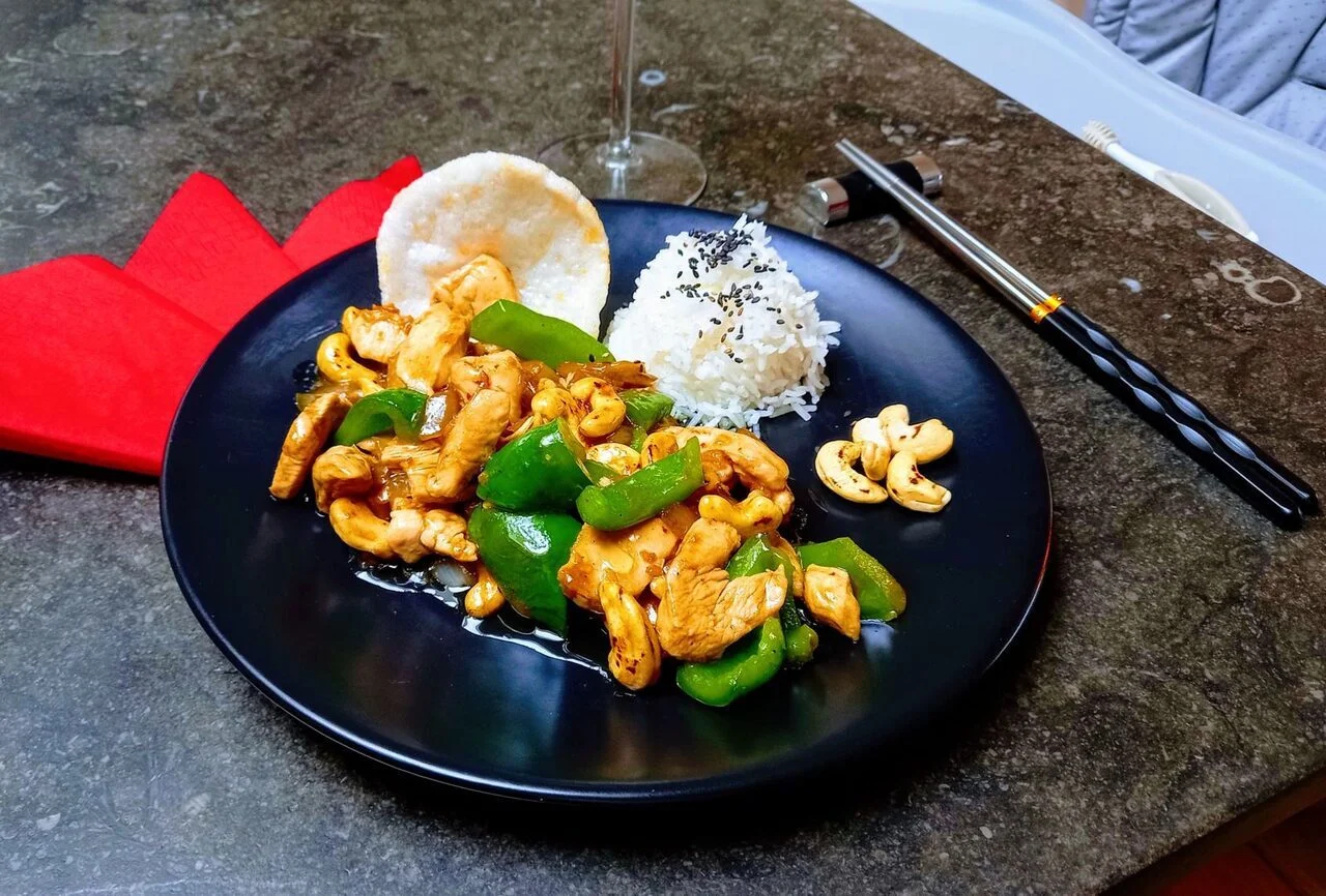 Poulet sauté aux noix de cajou