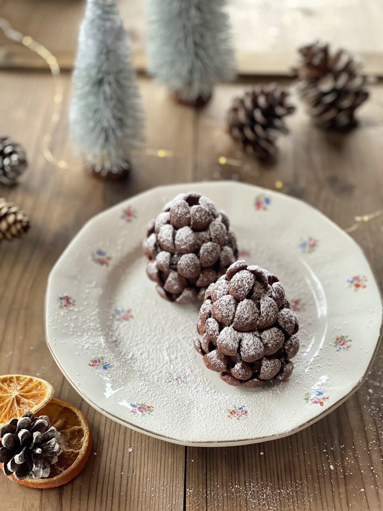 Gâteau pommes de pin en chocolat