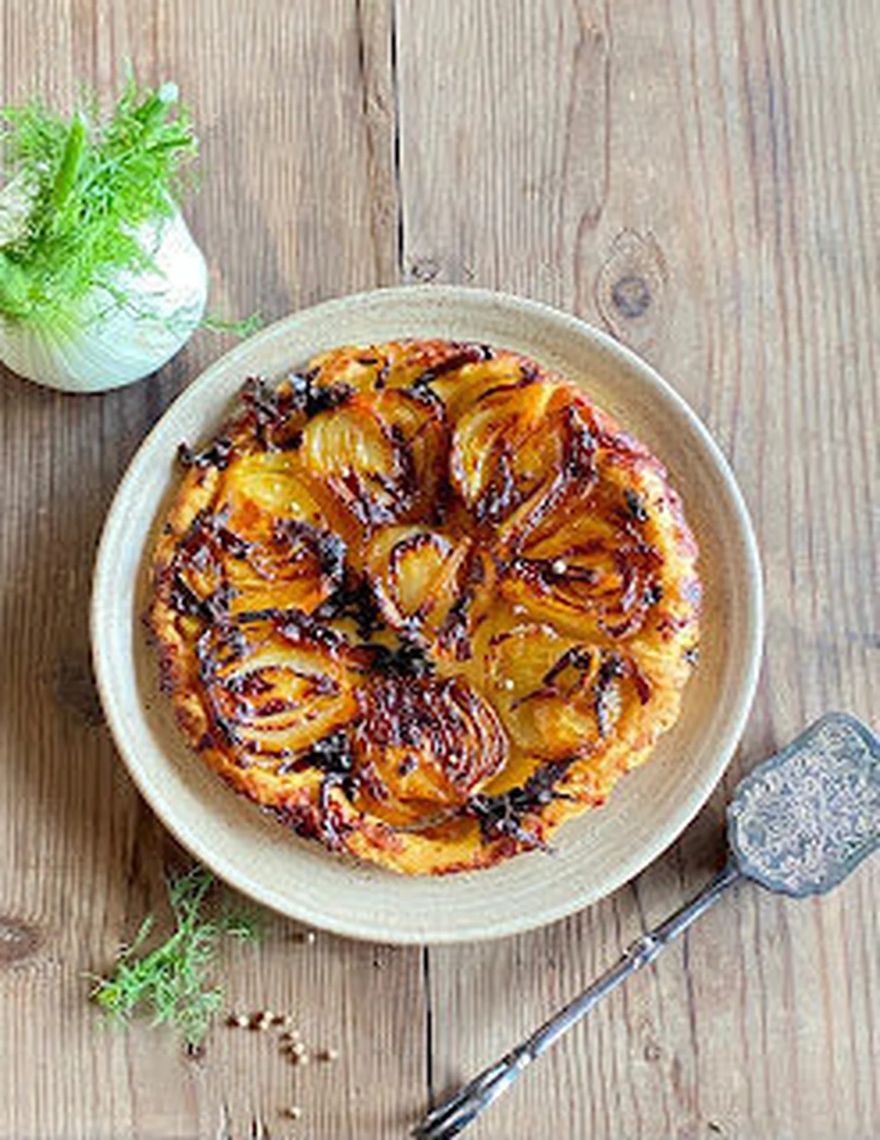 La tarte renversée au fenouil