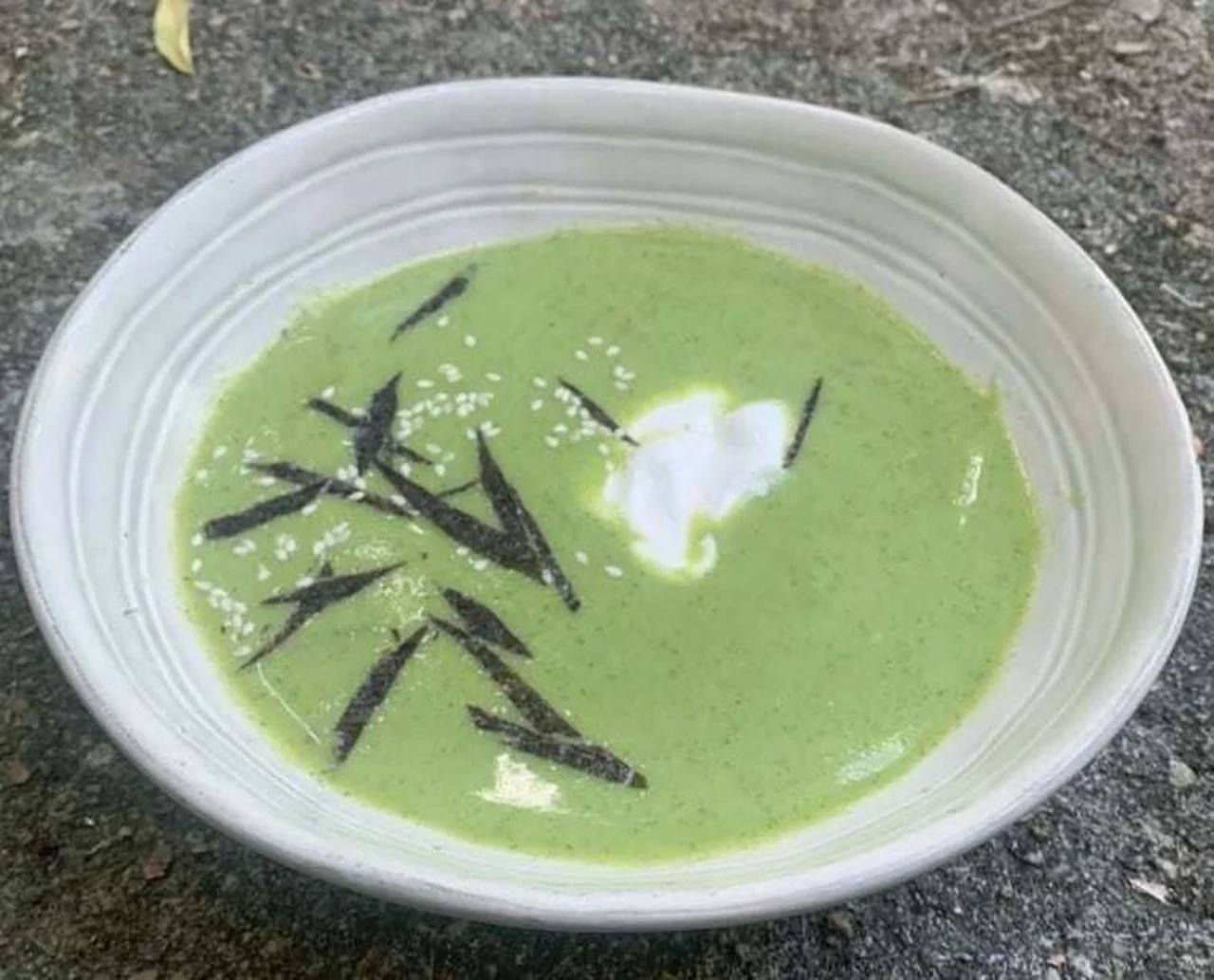Velouté de brocolis à l'algue nori