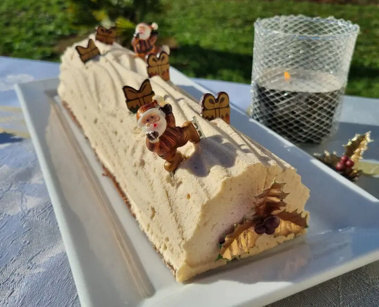 Bûche marron myrtille