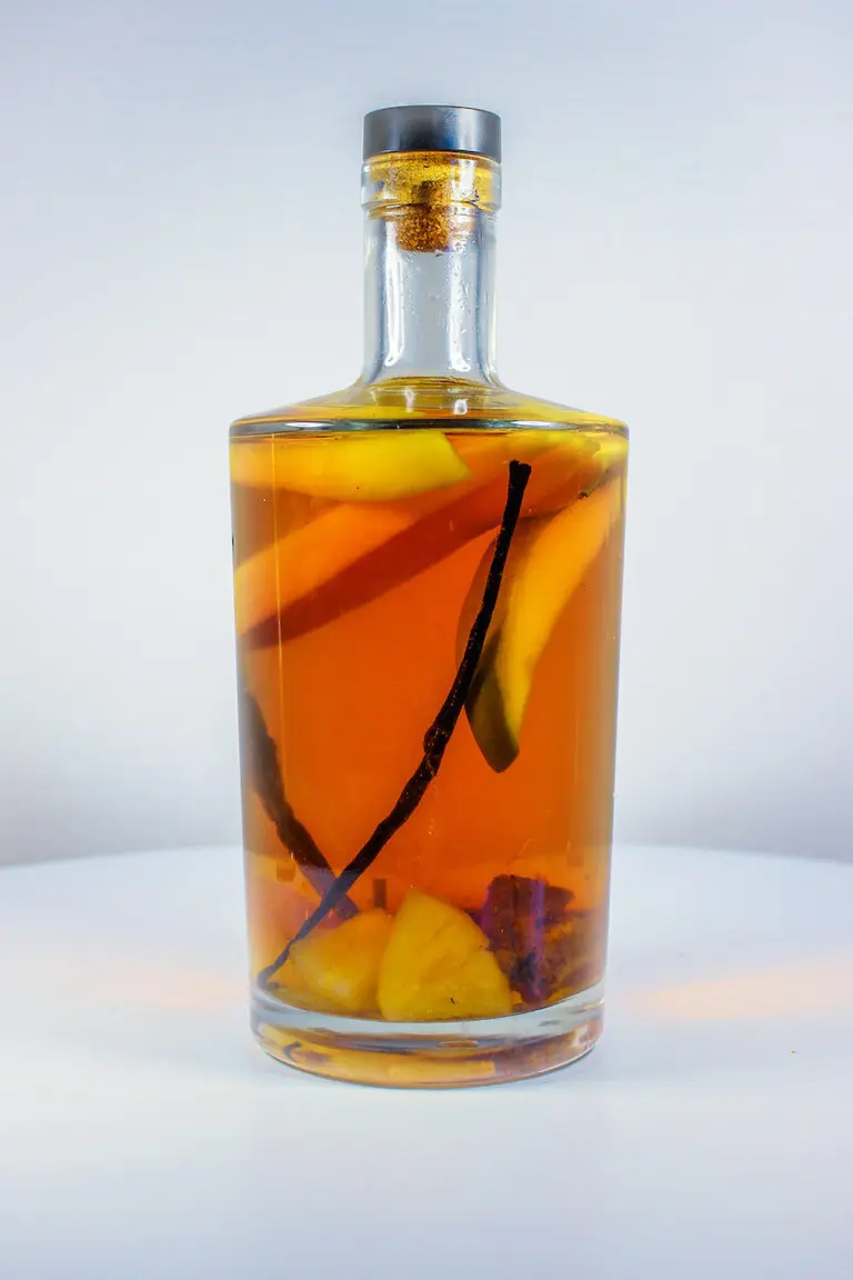 Rhum arrangé ananas