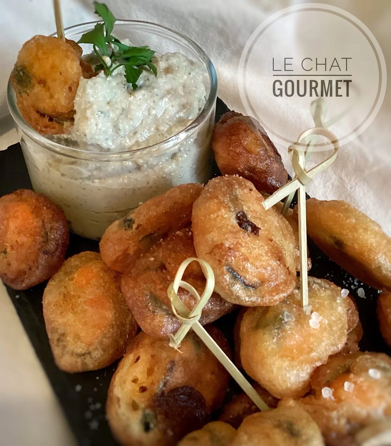 Beignets de moules turcs et sauce tarator