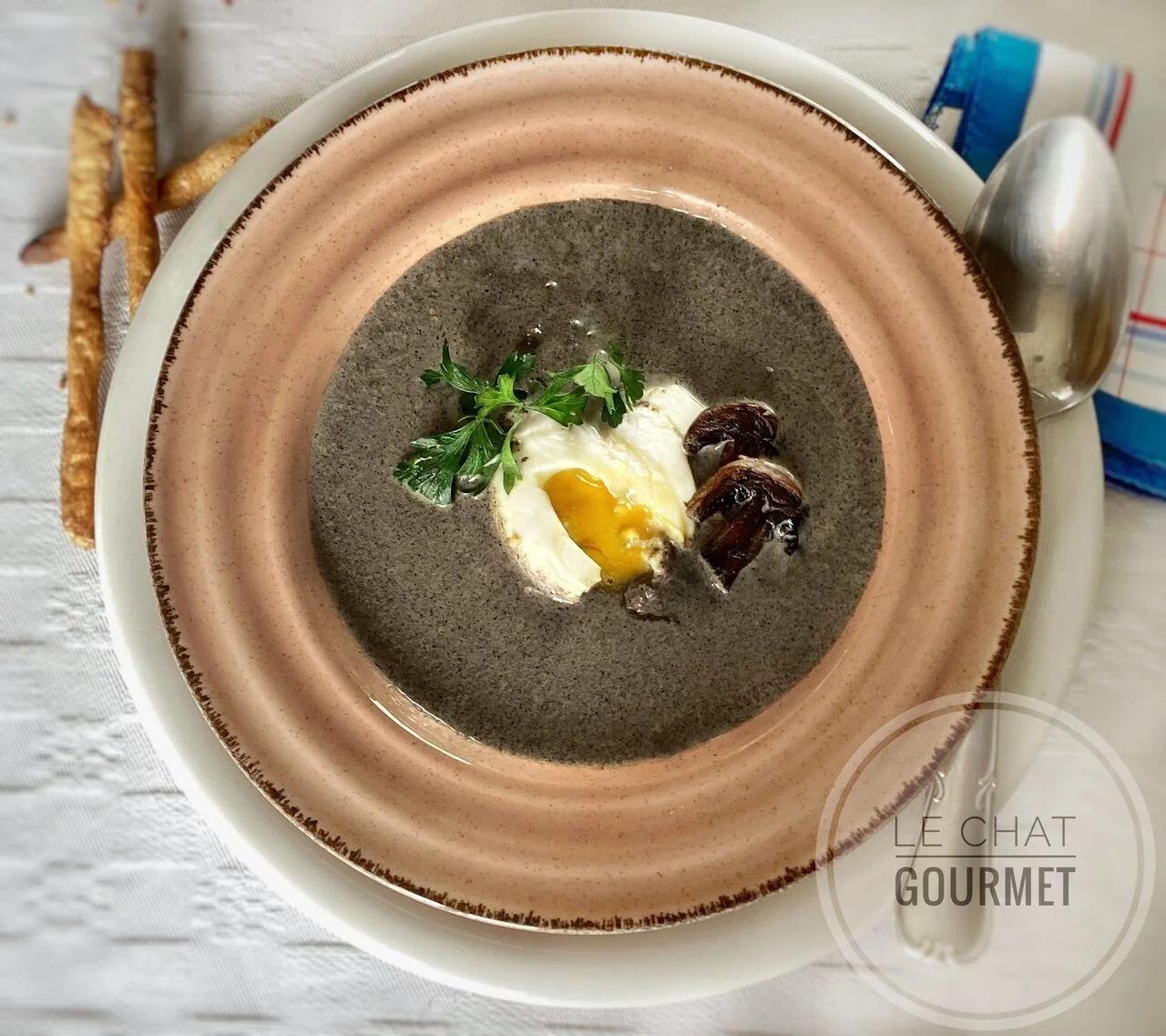 Crème de champignons et œuf poché