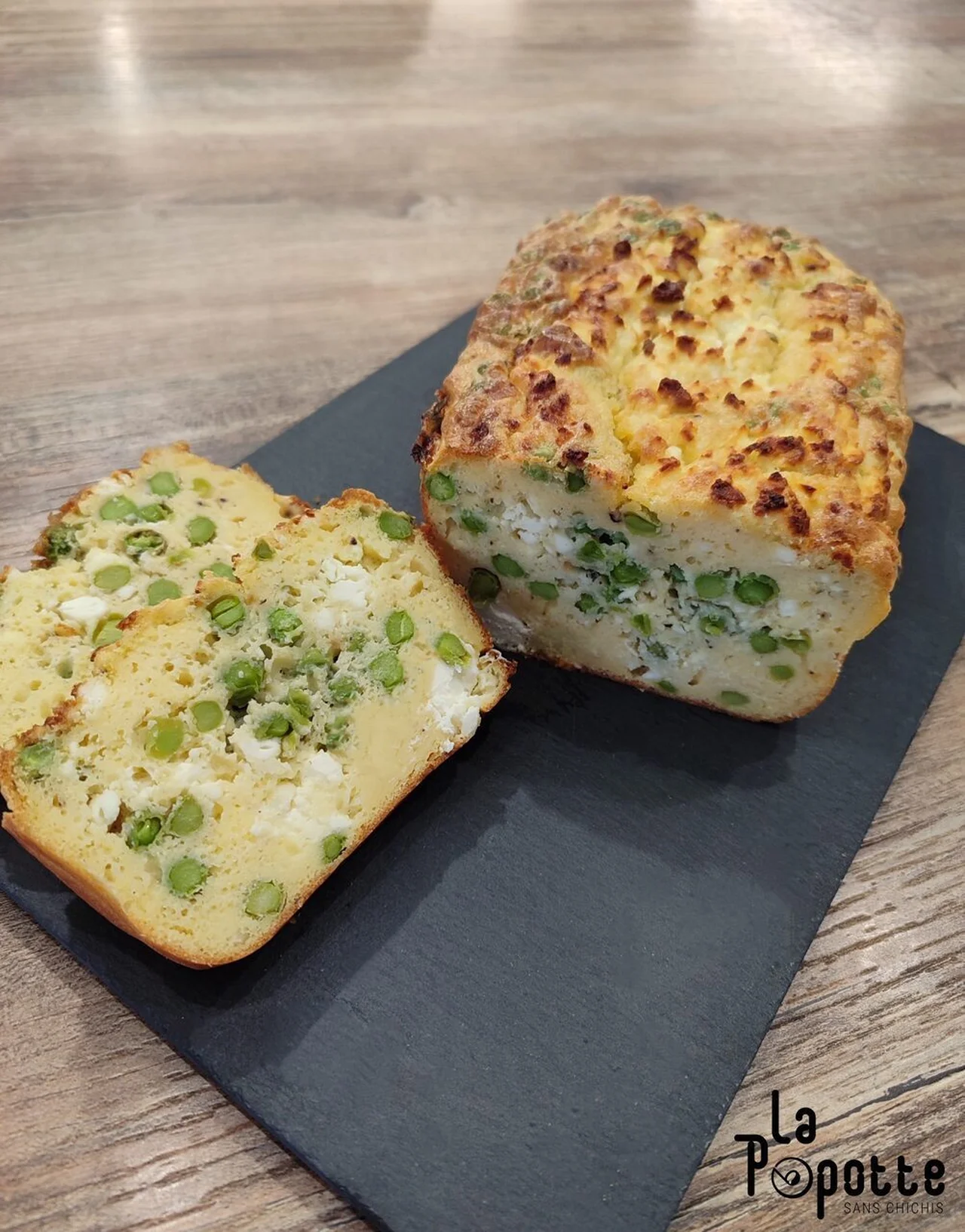 Cake petits pois, feta et St Môret