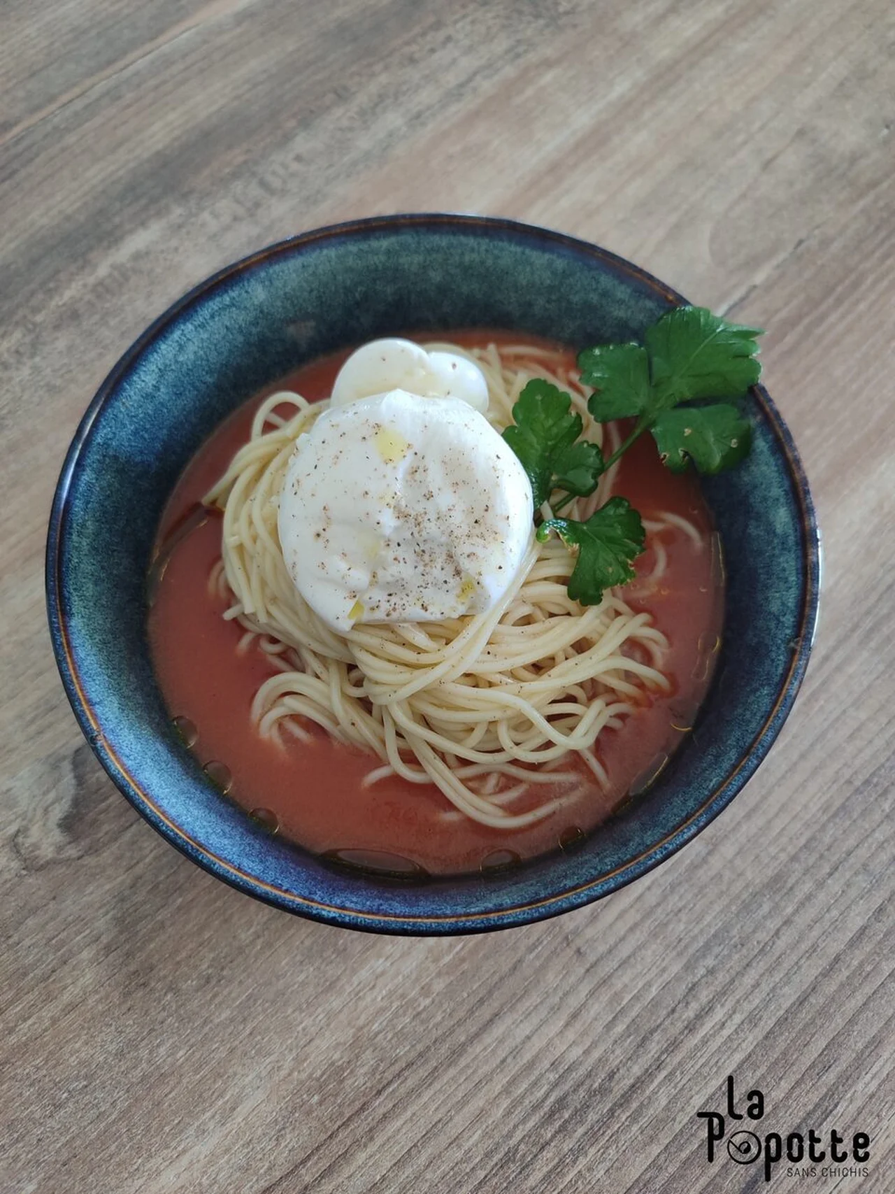 Spaghetti au gaspacho et burratina