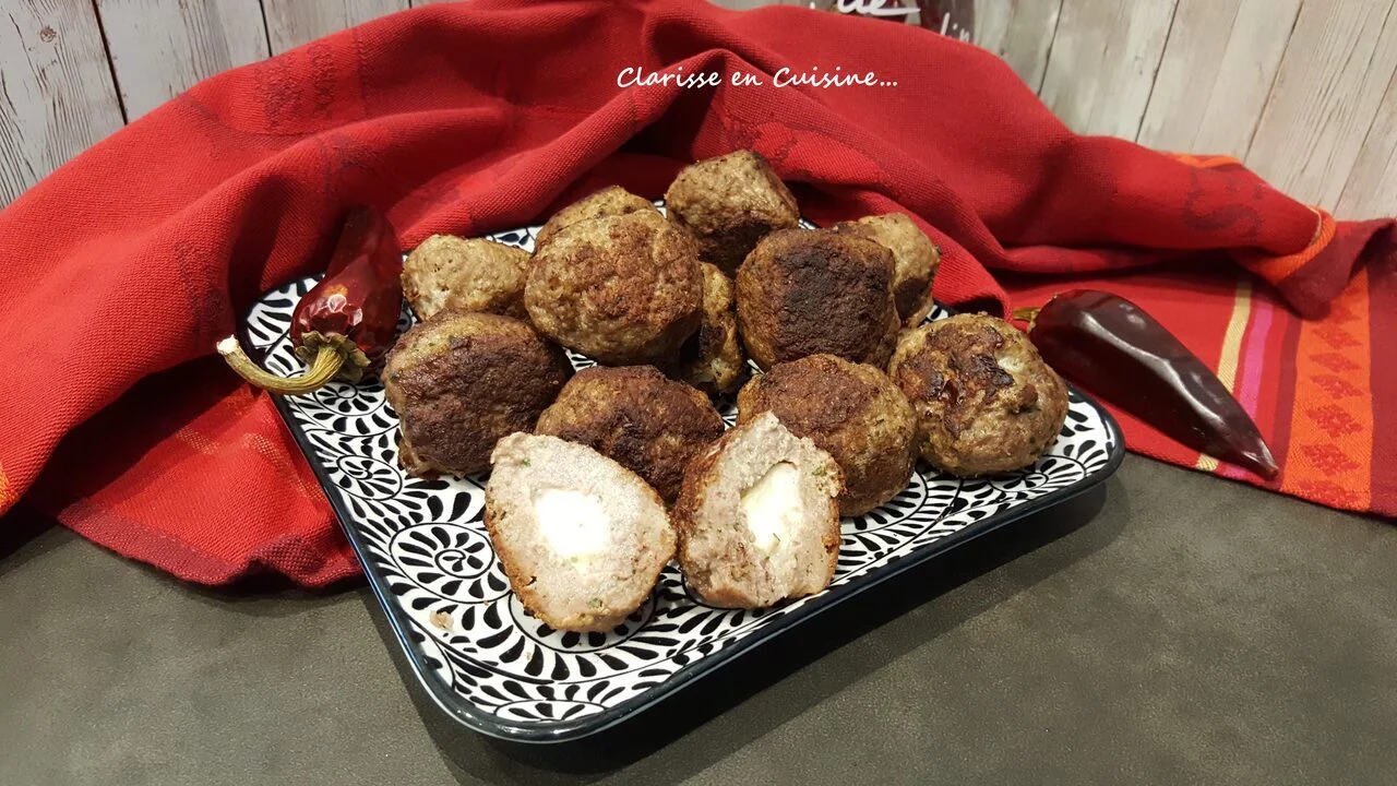 Boulettes de boeuf farcies à la mozzarella