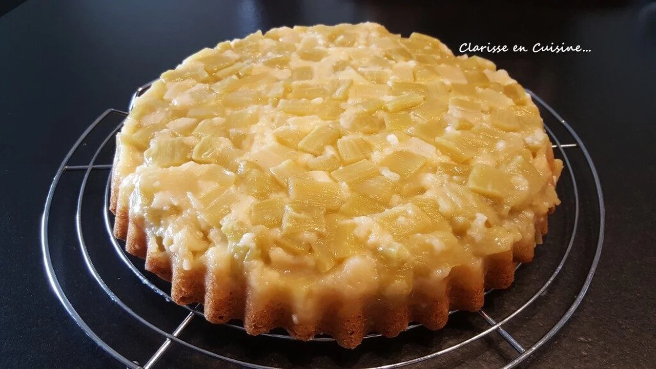 Gâteau à la rhubarbe et mascarpone