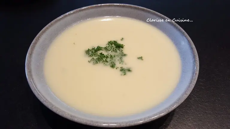 Velouté aux épluchures d'asperges