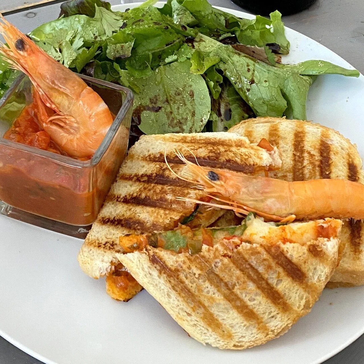 Le croque-monsieur gambas salsa