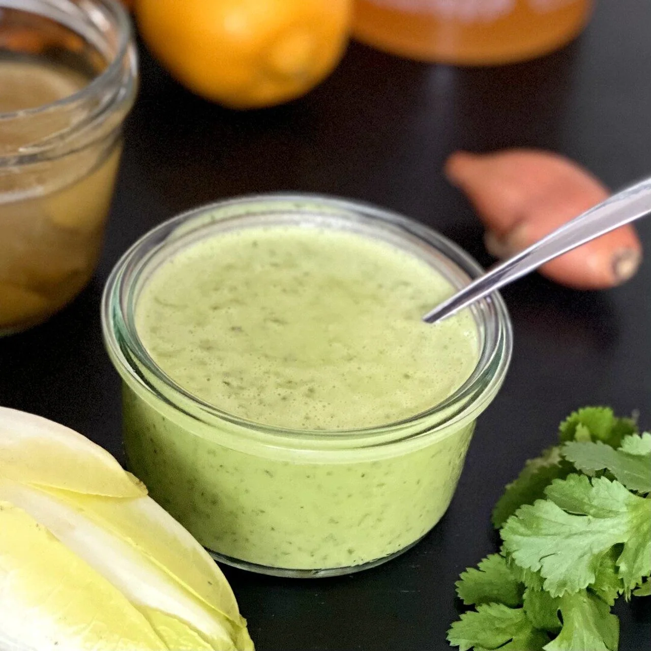 Vinaigrette verte au citron confit et tahini