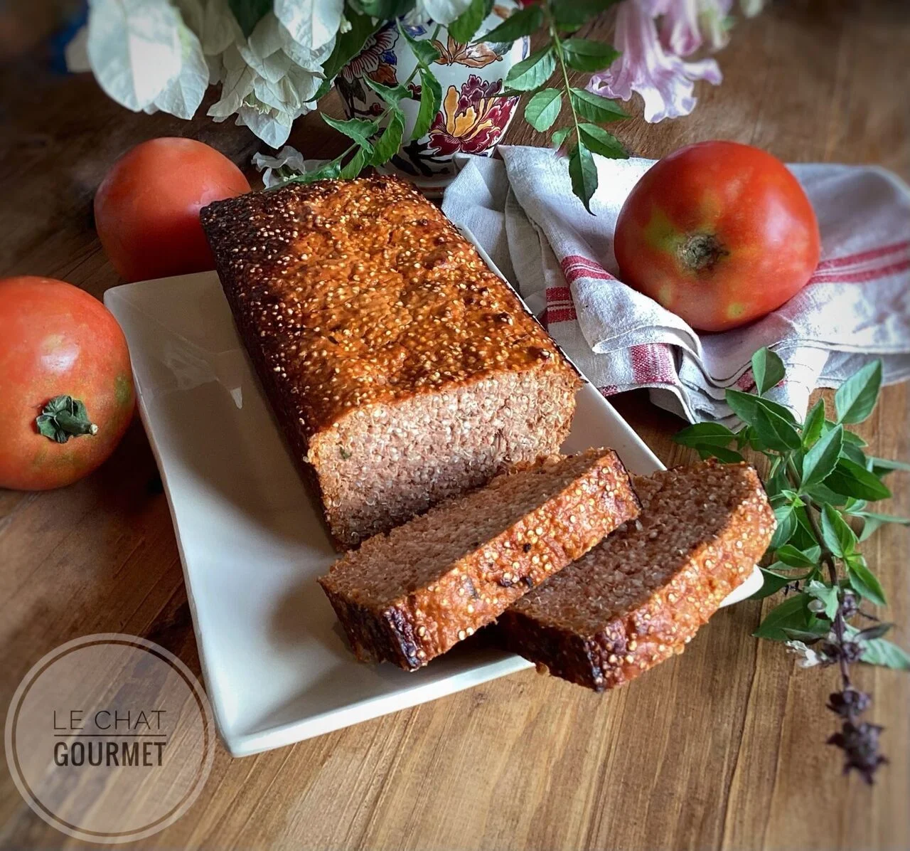 Pain de quinoa, tomate et thon