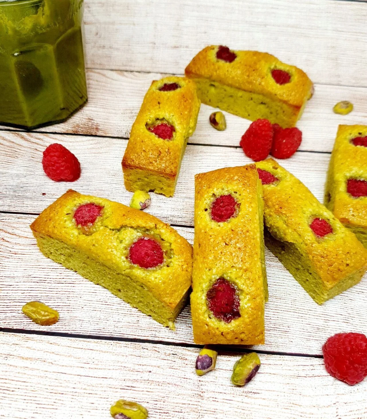 Financiers pistache et framboises