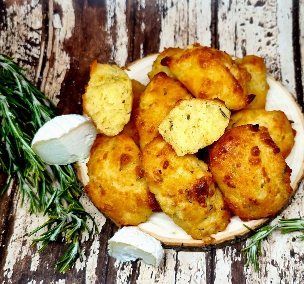 Madeleines chèvre et romarin
