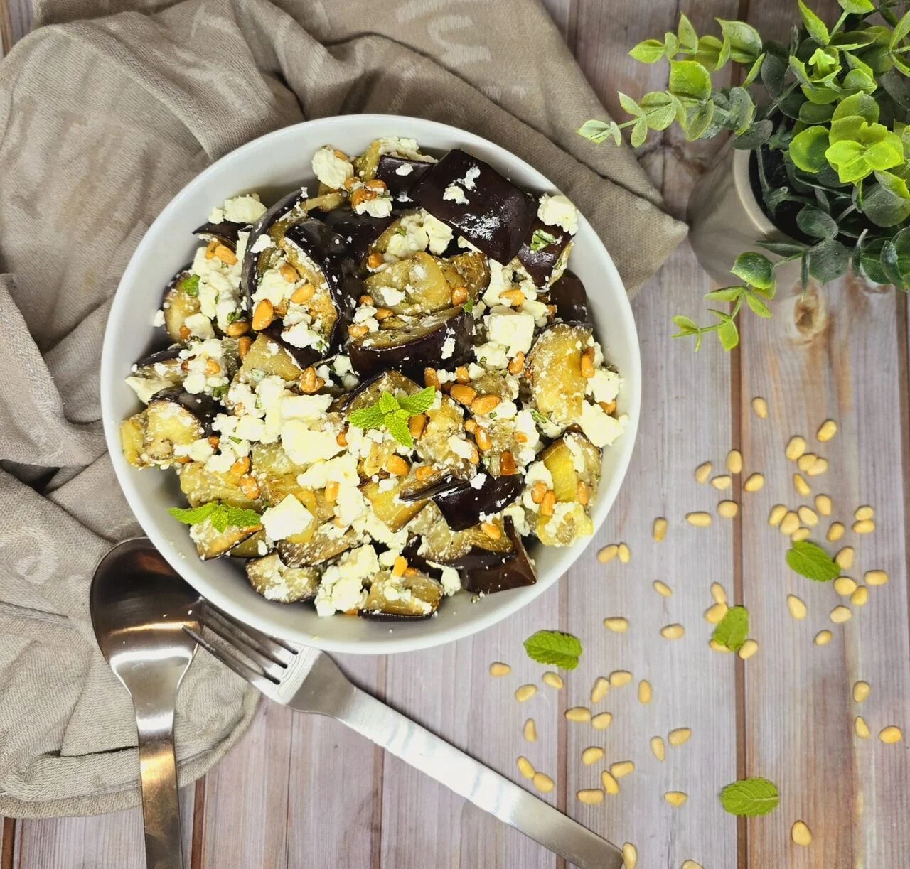 Salade d'aubergines confites à la feta
