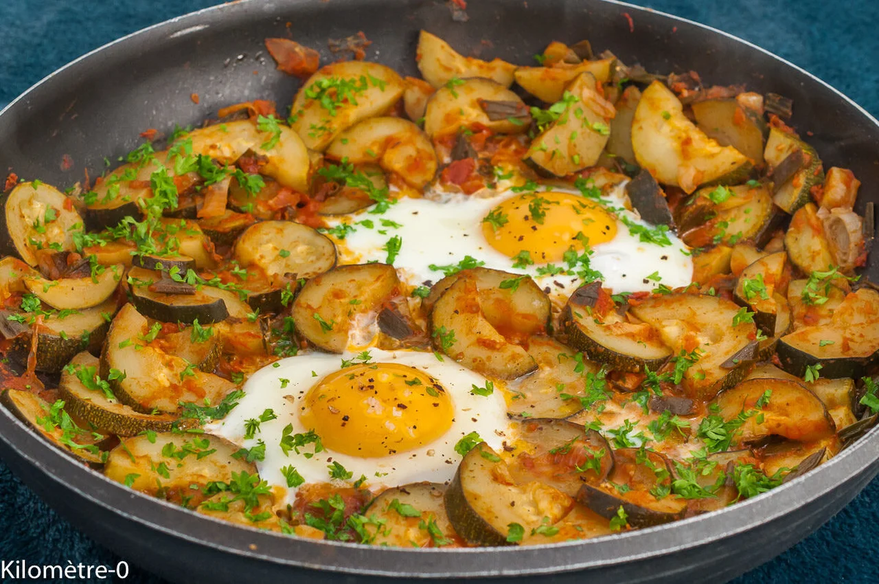 Chakchouka aux courgettes et au plantain lancéolé