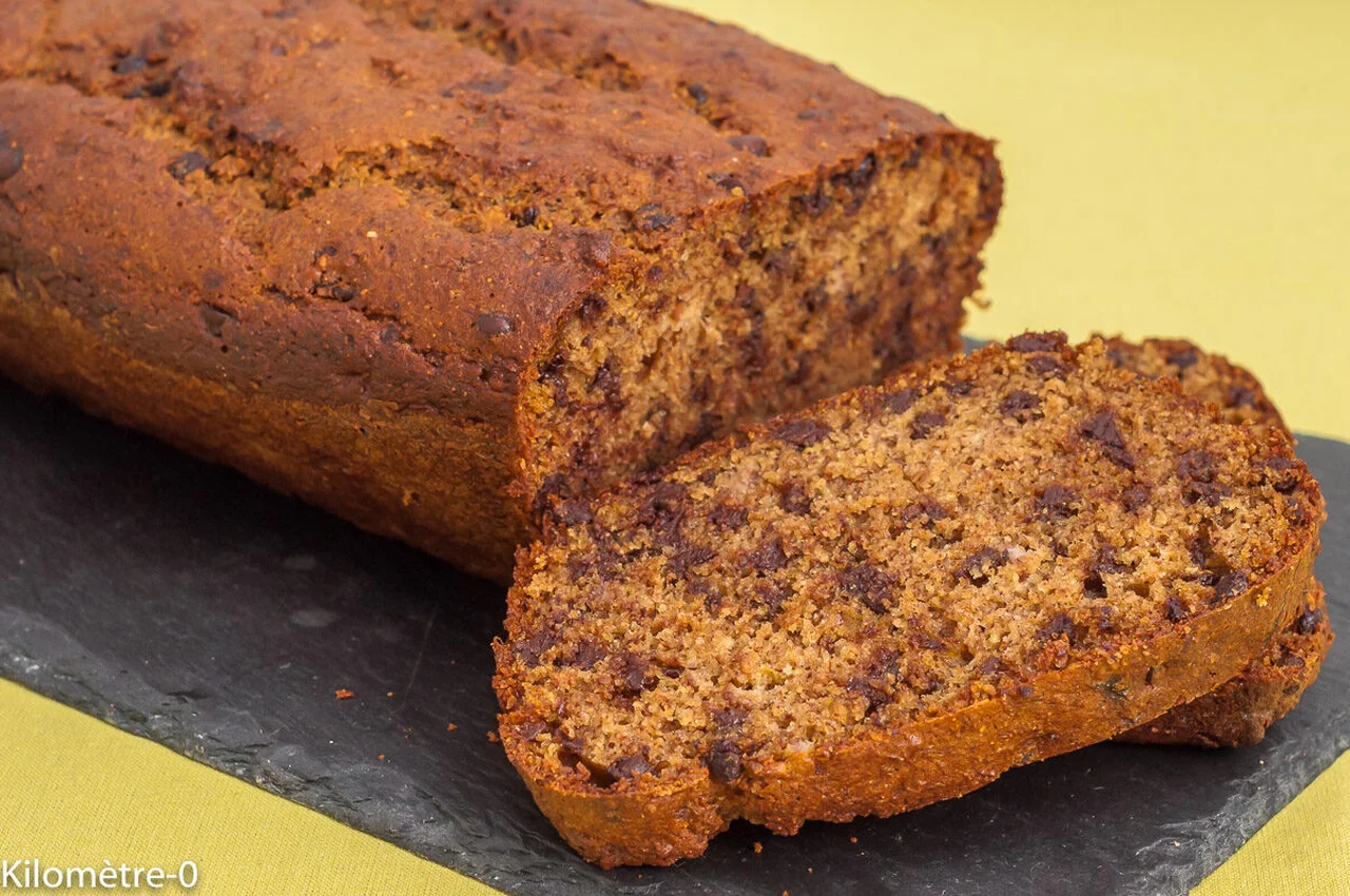 Gâteau du matin épeautre-noisettes, pépites choco, banane et orange