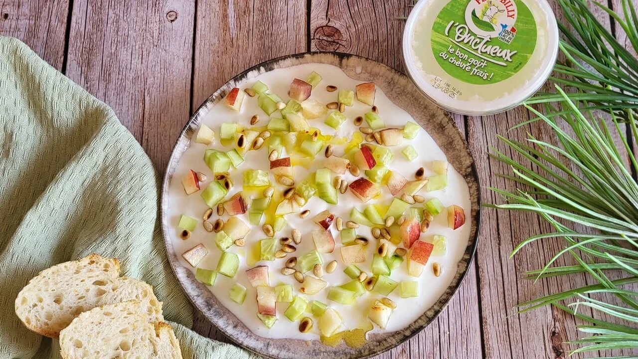 Tartinade fraîcheur chèvre, concombre et nectarine