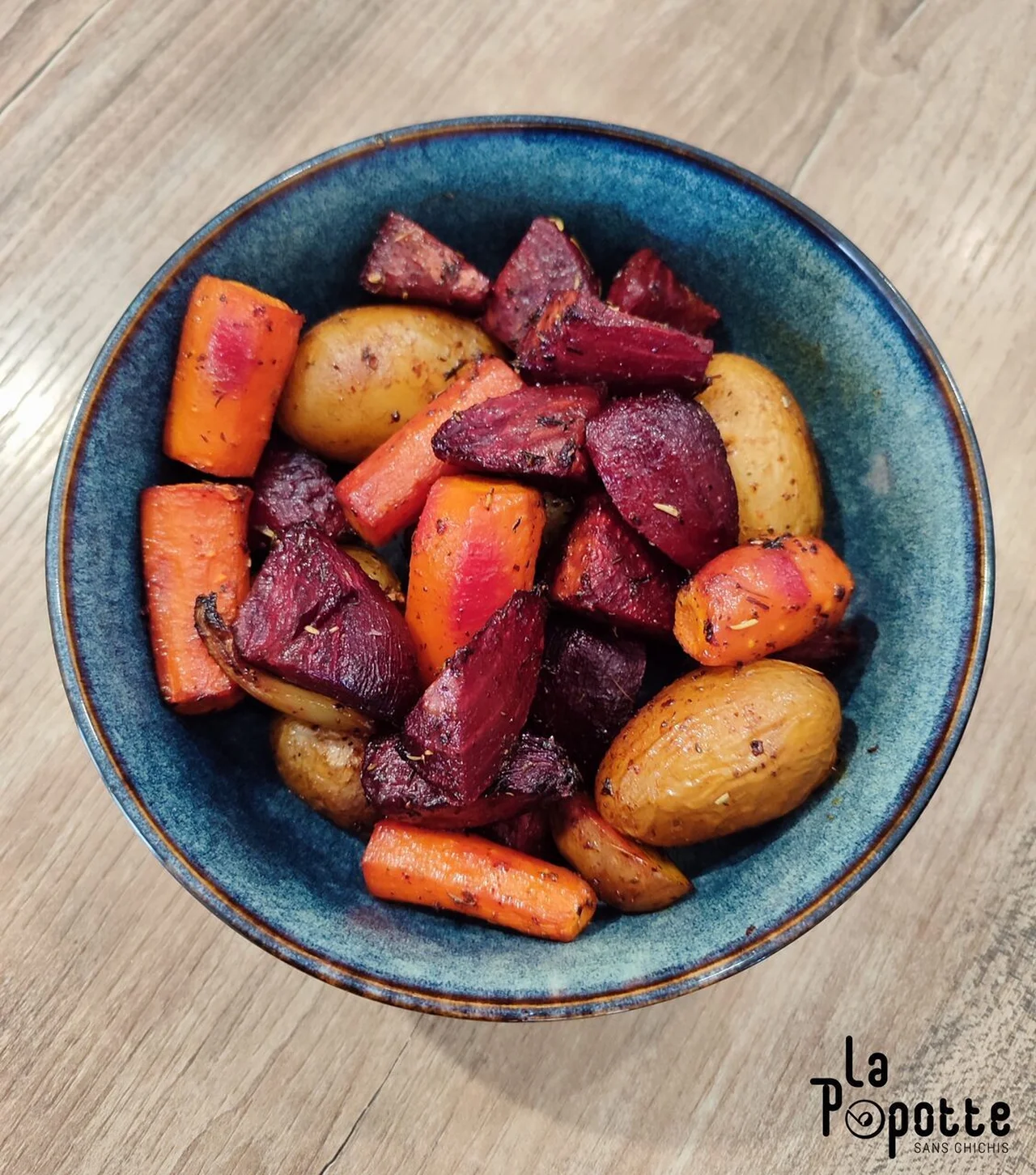 Betterave, carotte et pomme de terre rôties au paprika