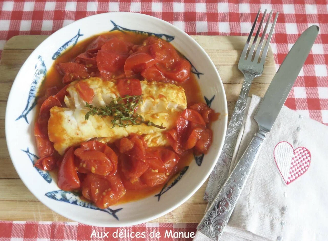 Dos de cabillaud aux tomates cocktail et vin blanc