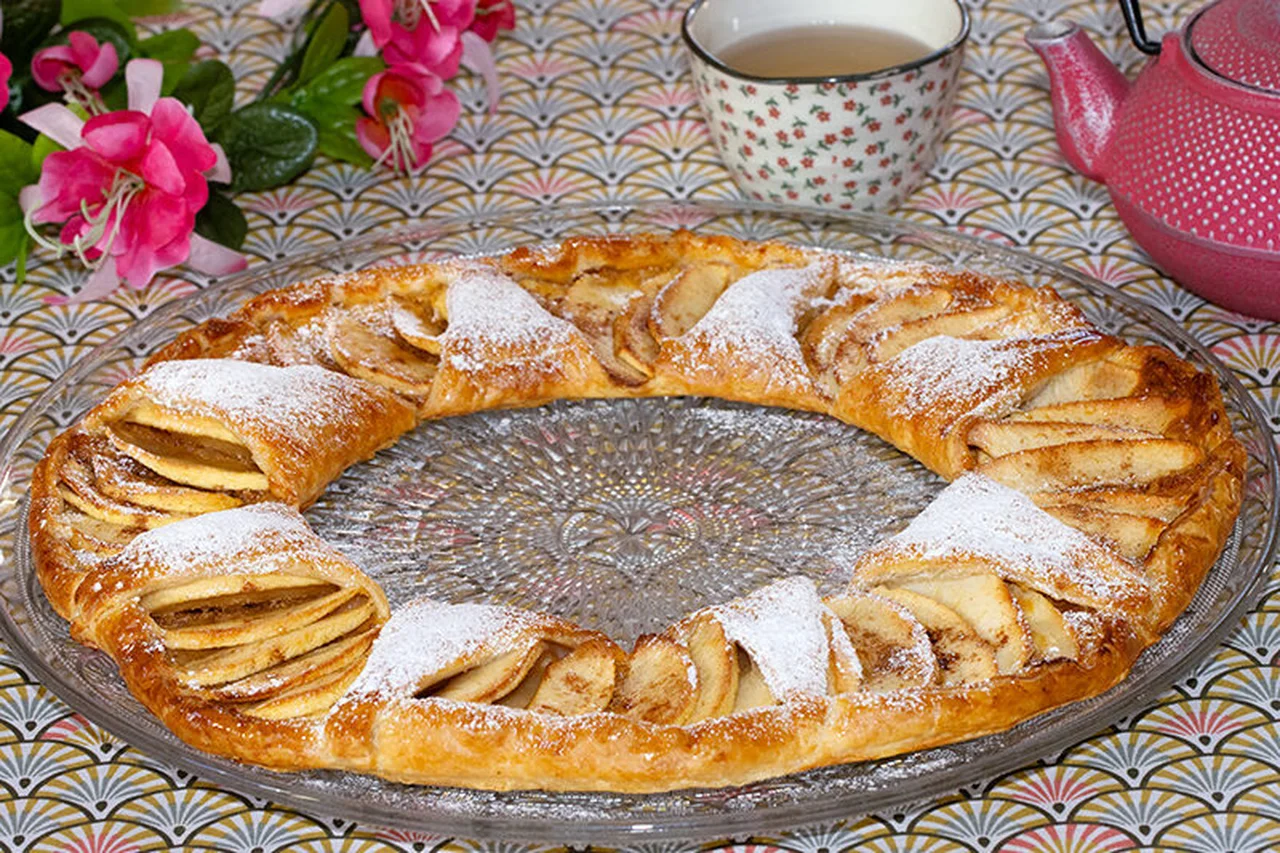 Tarte couronne confiture de lait, pommes et spéculoos