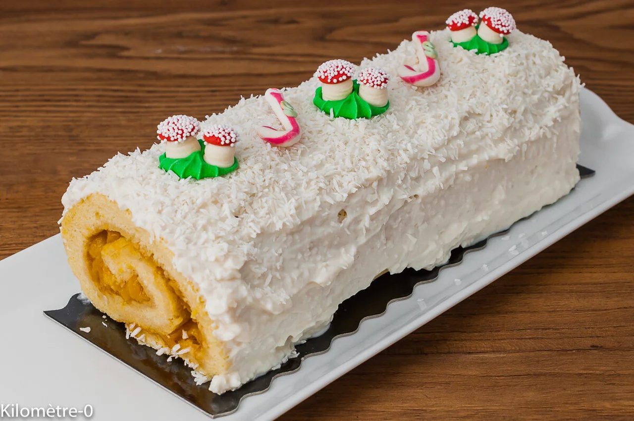 Bûche aux mangues et à la noix de coco