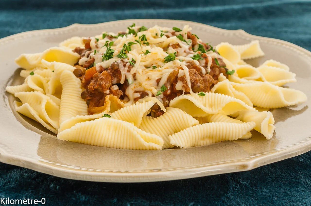 Pâtes bolognaises aux lentilles vertes