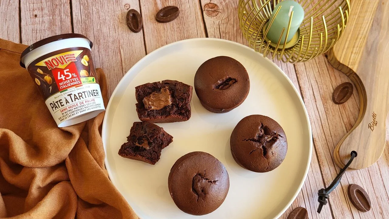 Muffins tout chocolat avec cœur choco