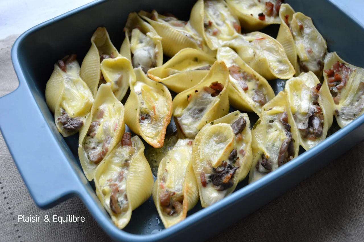 Conchiglioni champignons, lard et reblochon