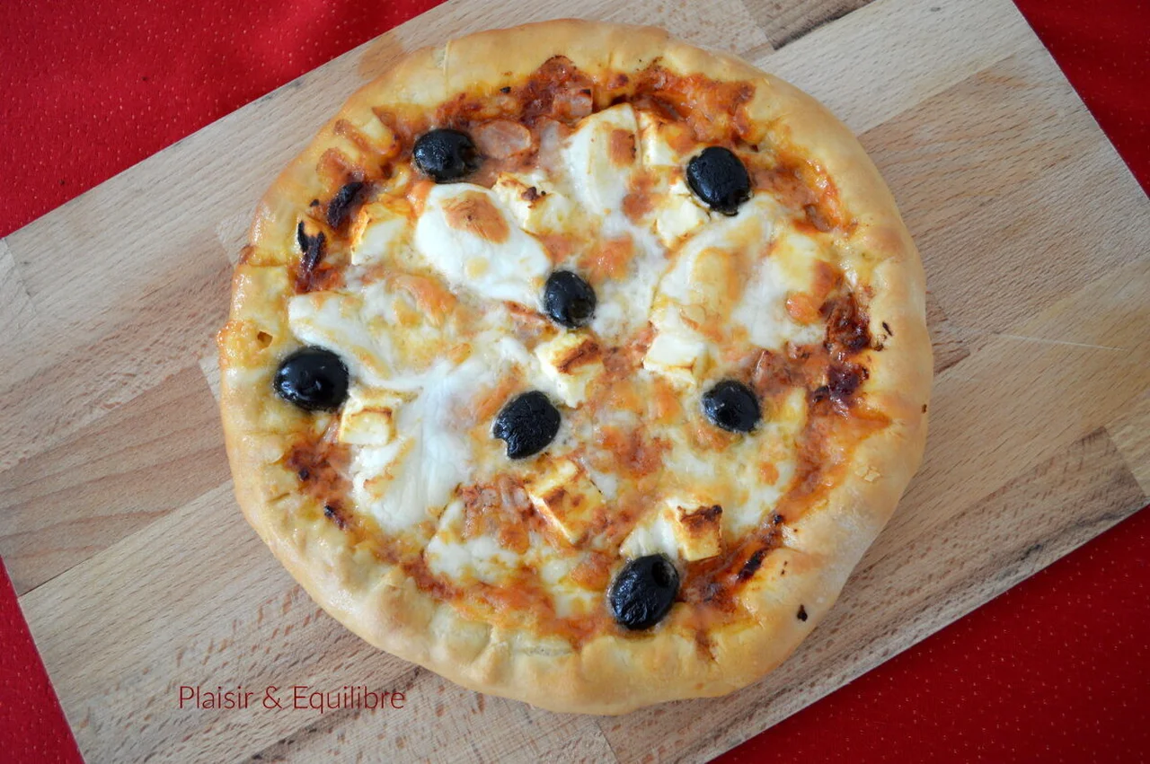 Pizza cheezy crust