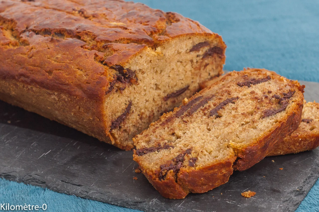 Gâteau du matin sans oeufs bananes et chocolat noir