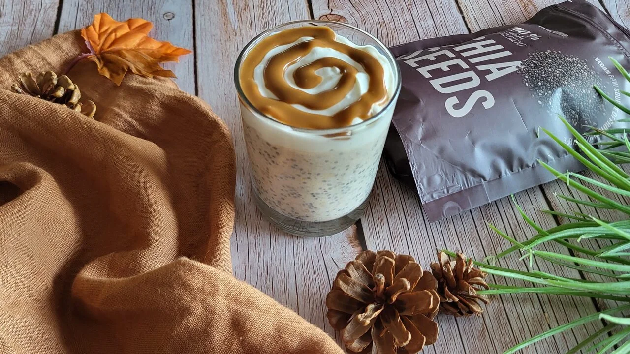 Overnight oats cinnamon rolls