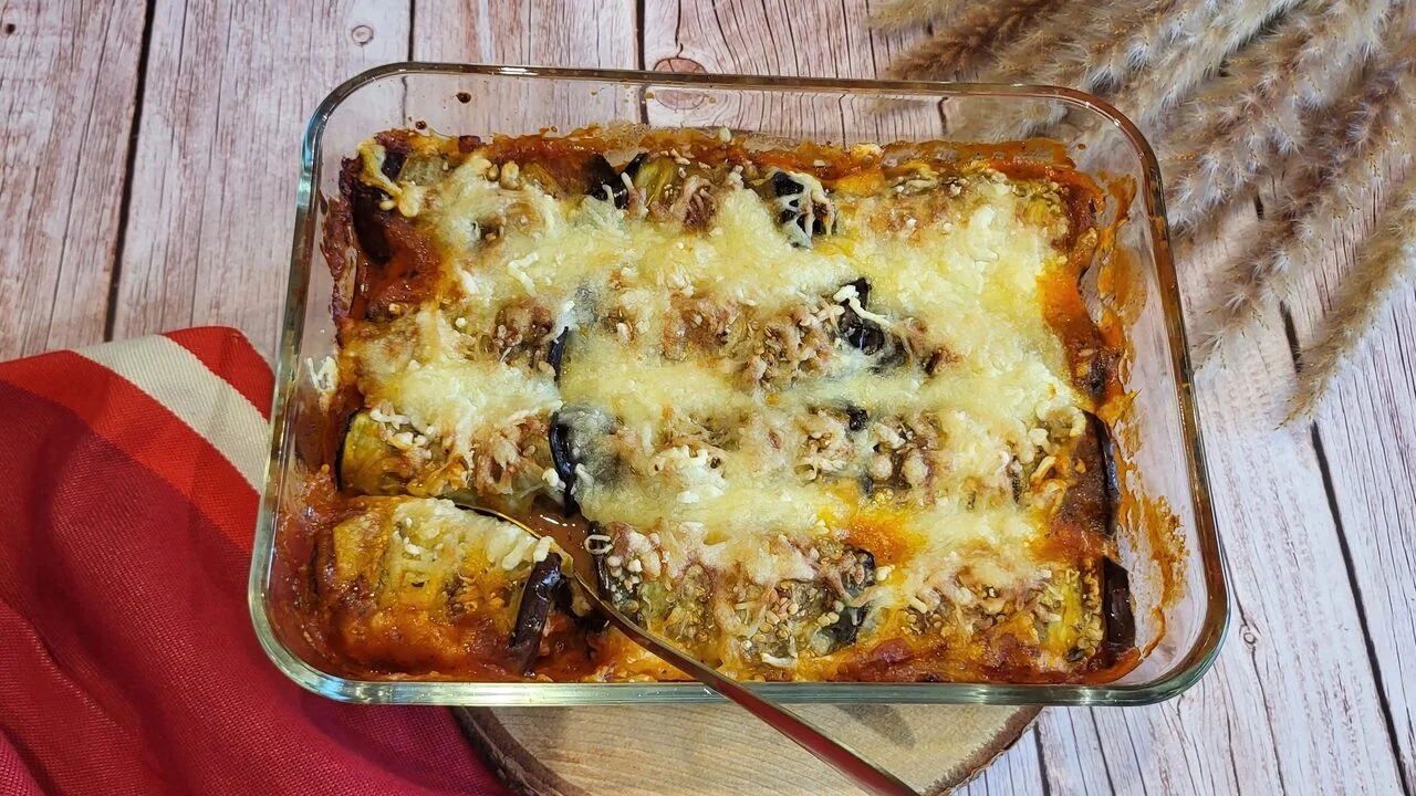 Roulés d'aubergine à la chair à saucisse et feta