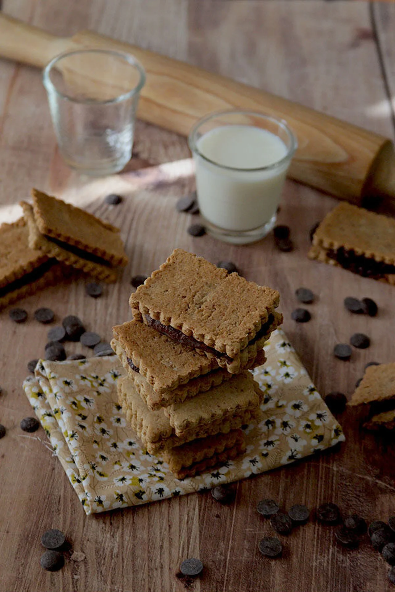 Biscuits granola fourrés chocolat sans gluten