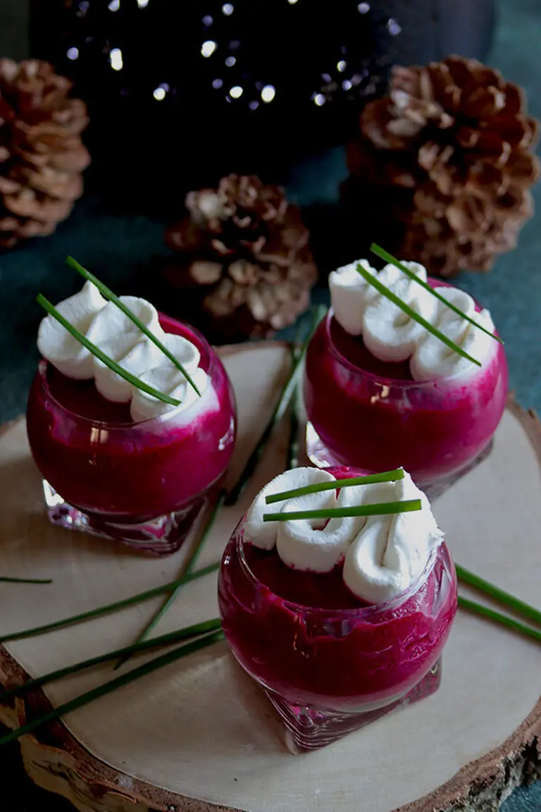Velouté betterave mousse fauxmage