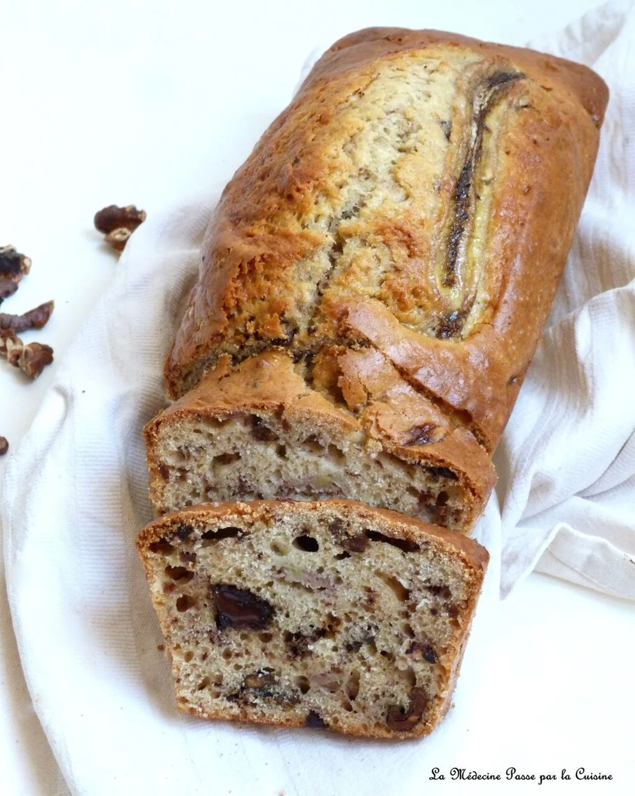 Banana bread chocolat et noix torréfiées