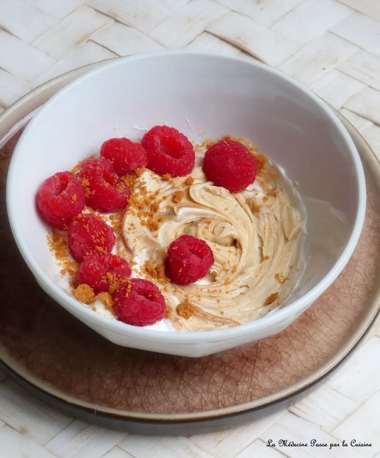 Petits suisses, speculoos et framboises