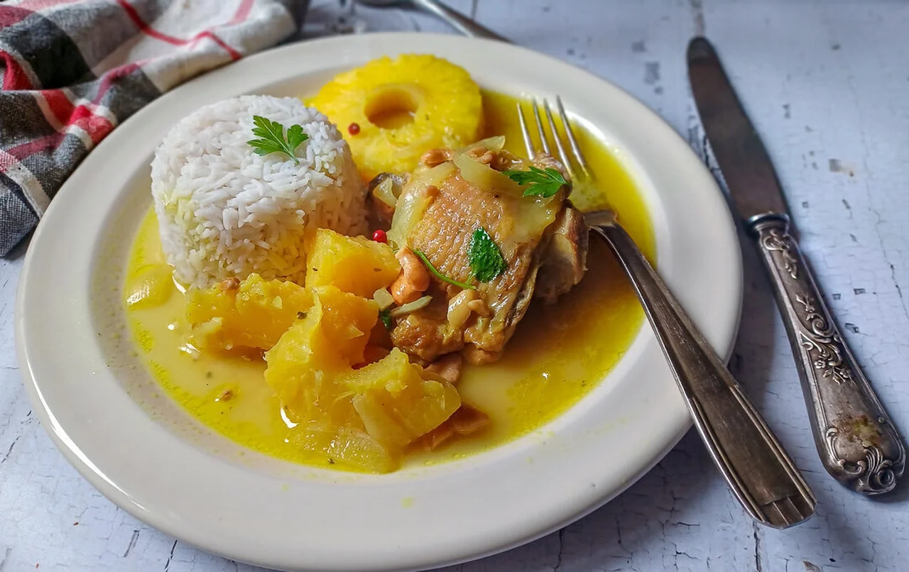 Poulet à l'ananas et au lait de coco