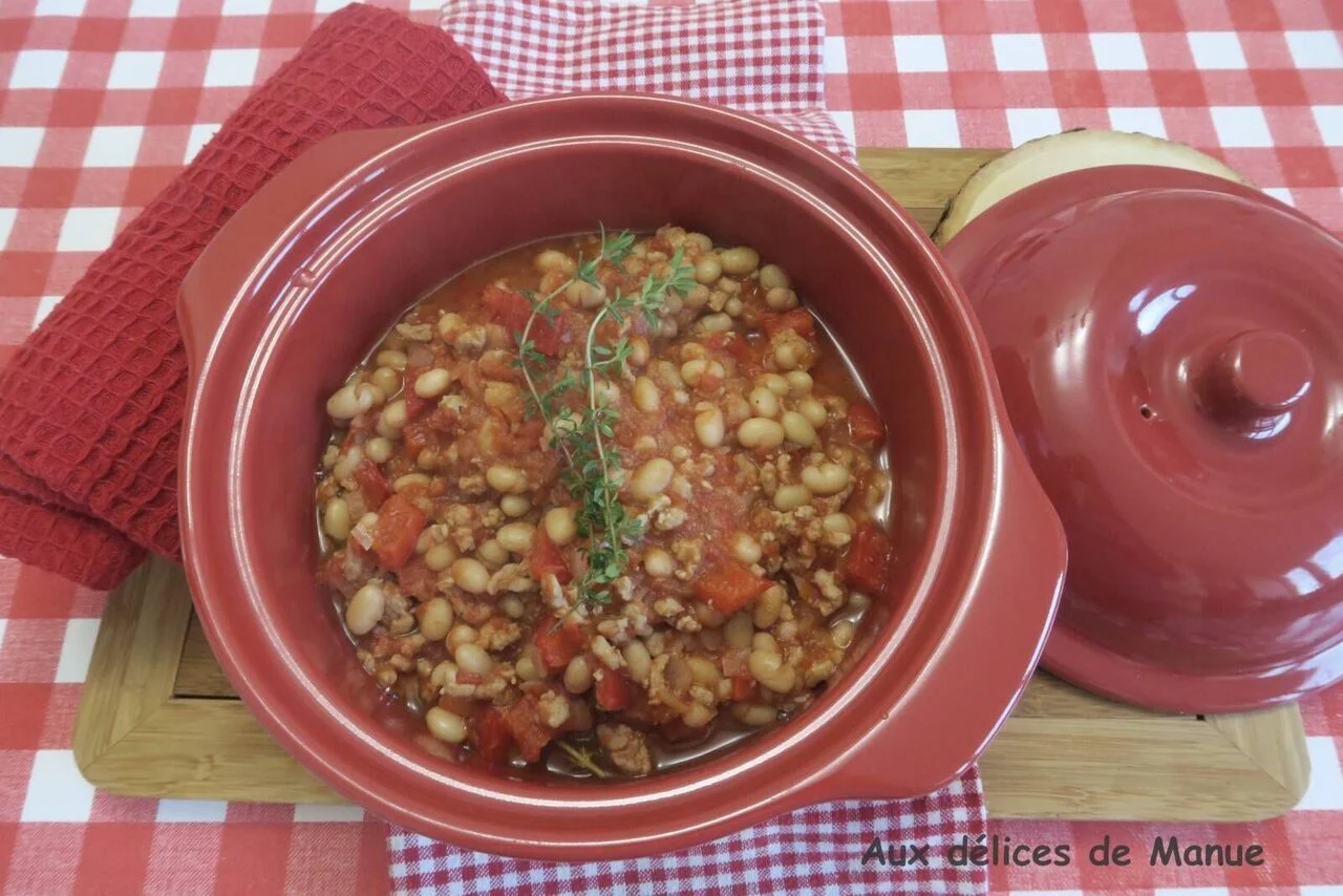 Ragoût de haricots blancs au poivron et veau à la sauce tomate