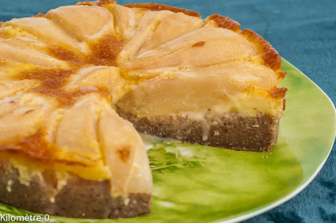Gâteau moelleux aux poires et noisettes