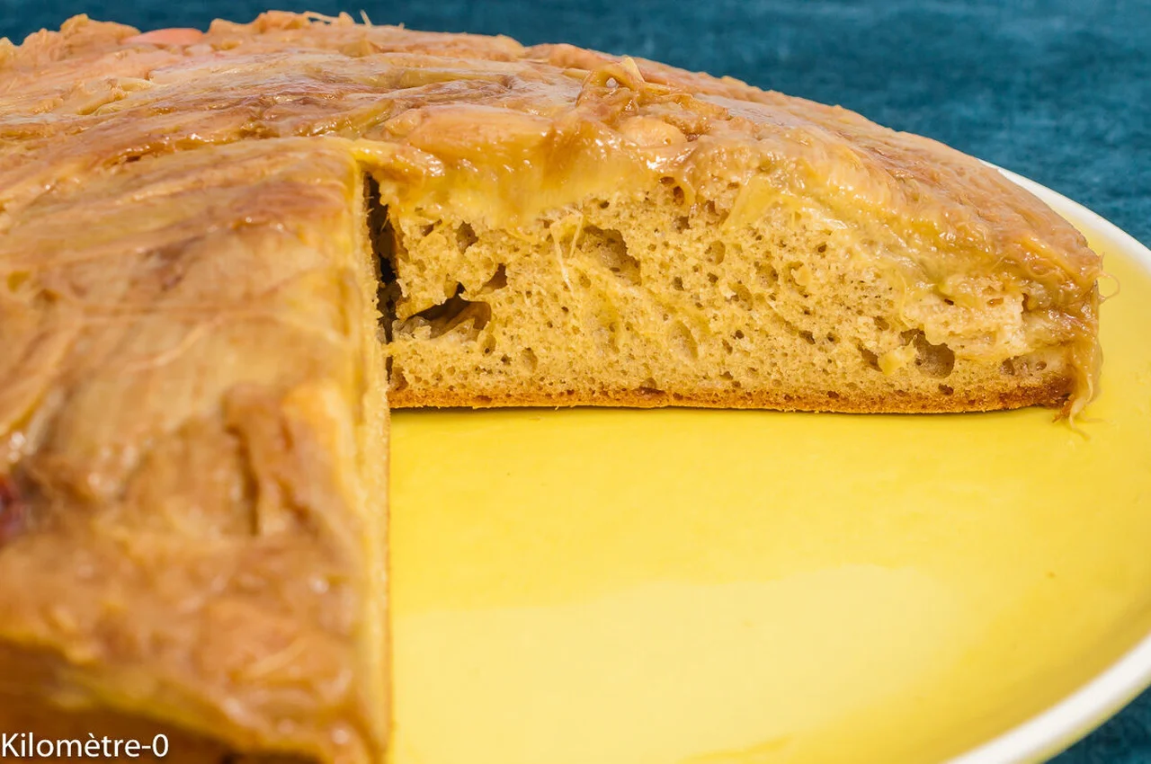 Gâteau rhubarbe litchi version tatin