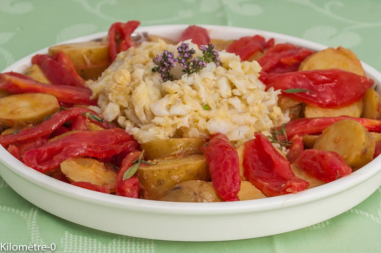 Salade de merlu aux pommes de terre et aux tomates
