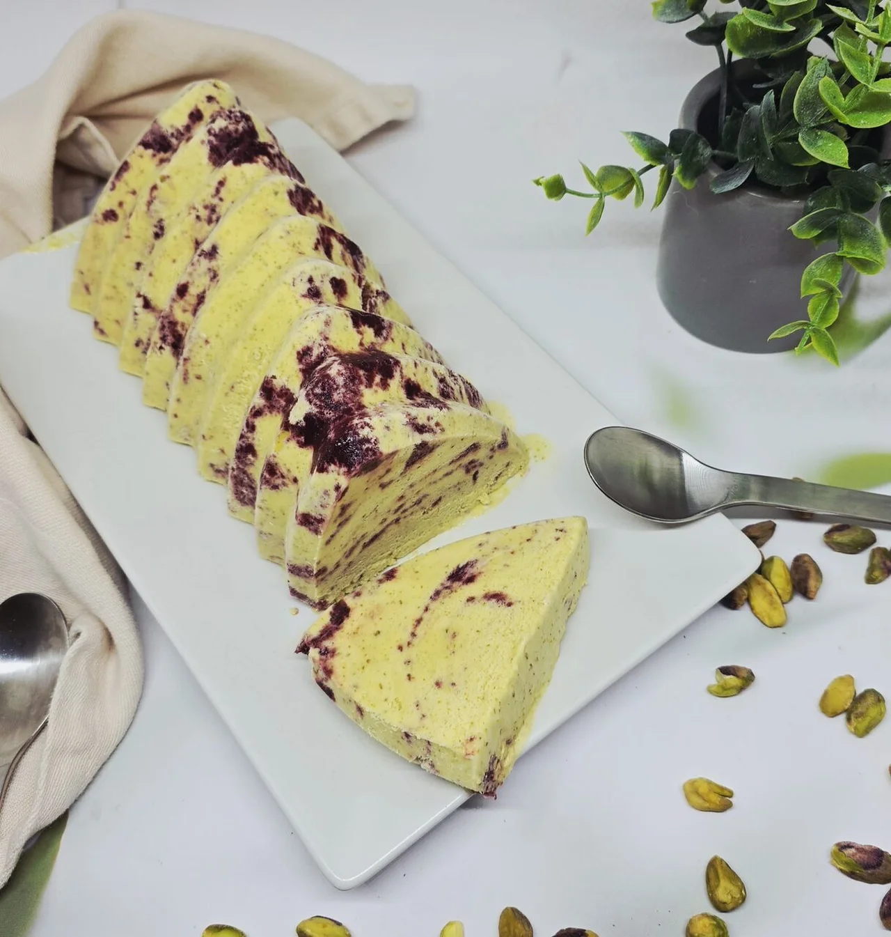 Glace pistache et cerises