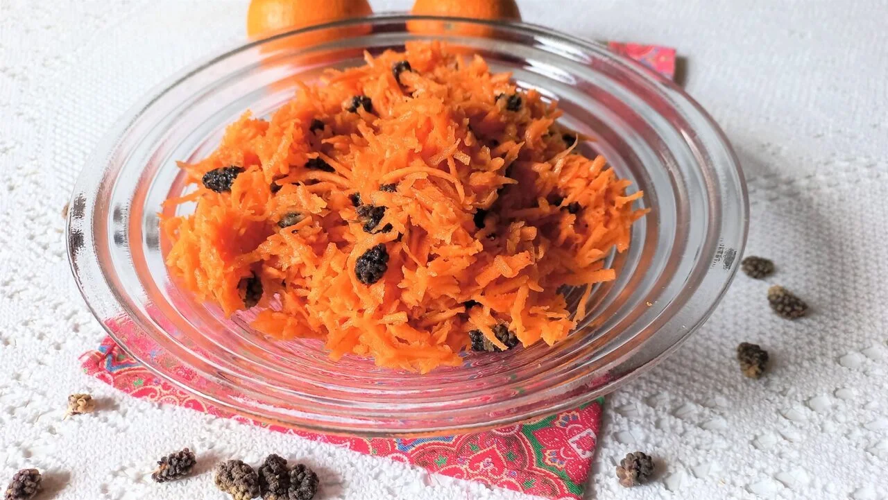 Carottes râpées à l'orange et aux mûres du Pandshir