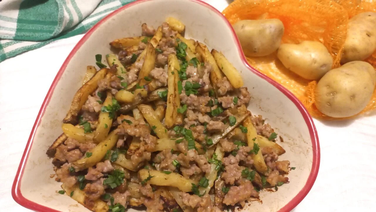 Frites saucisse