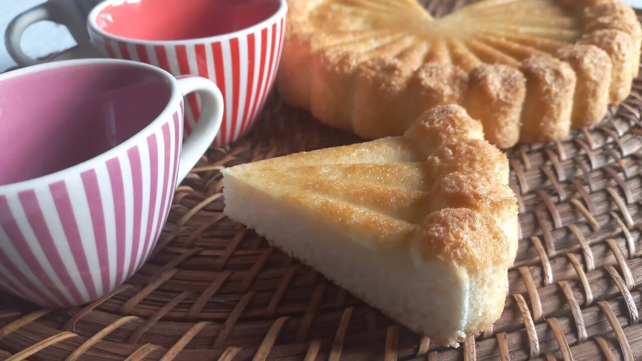Gâteau nuage à la fleur d'oranger