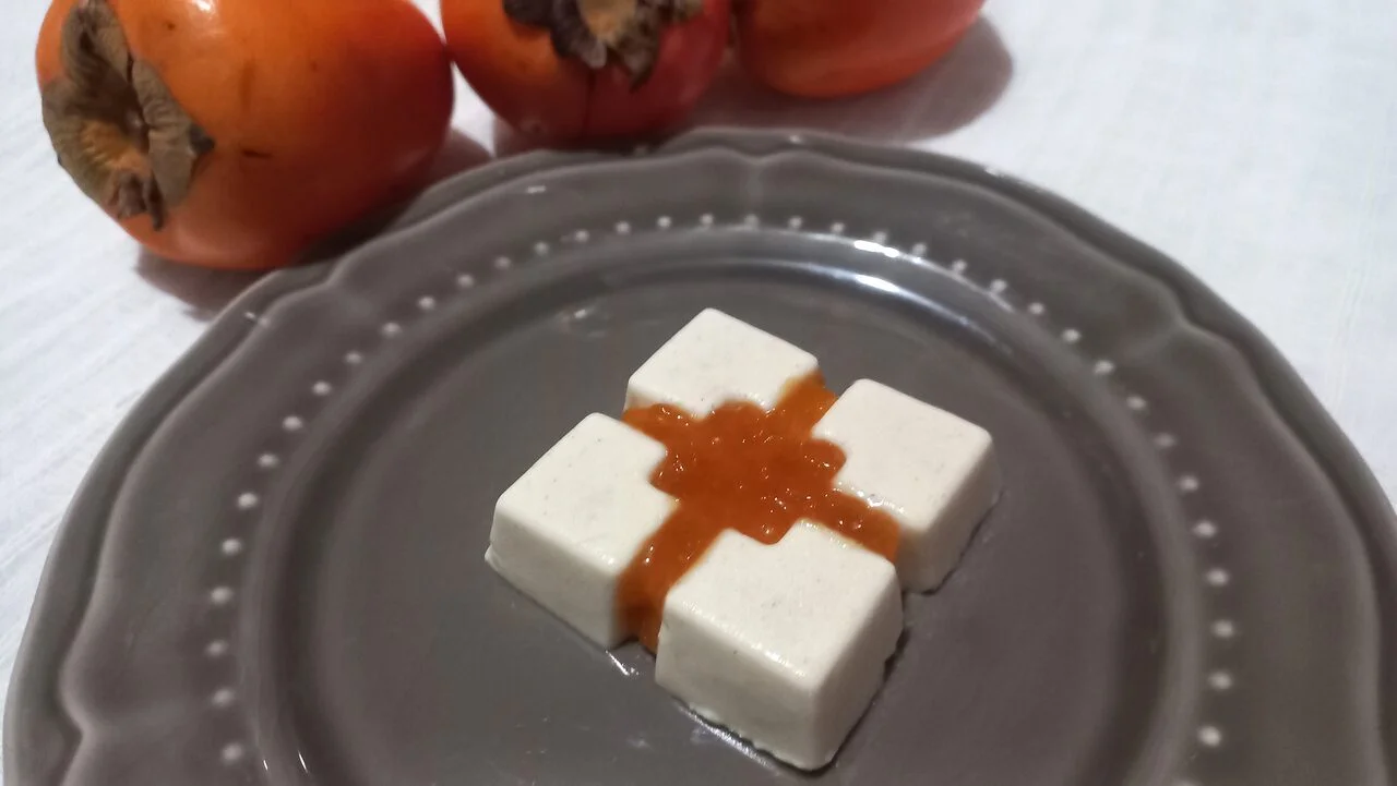 Panna cotta au kaki et au chocolat blanc