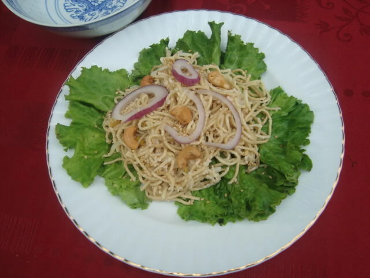 Salade de nouilles chinoises au crabe et germes de soja